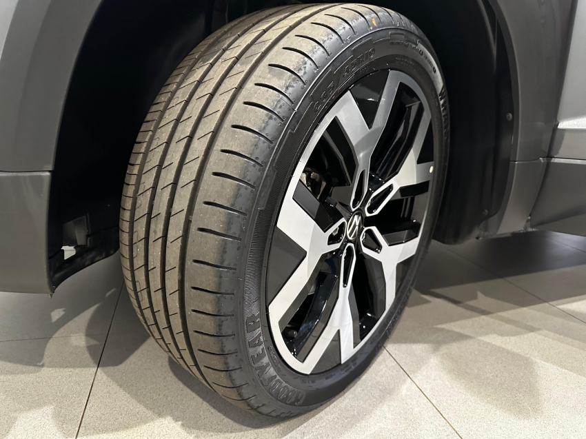volkswagen taos 1.4 250 tsi total flex highline automatico.