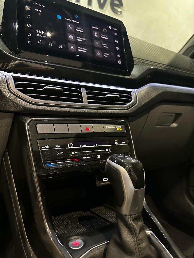 volkswagen t-cross 1.0 200 tsi total flex comfortline automatico.
