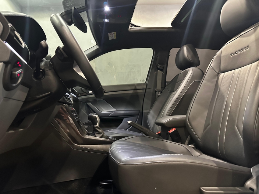 volkswagen t-cross 1.0 200 tsi total flex comfortline automatico.
