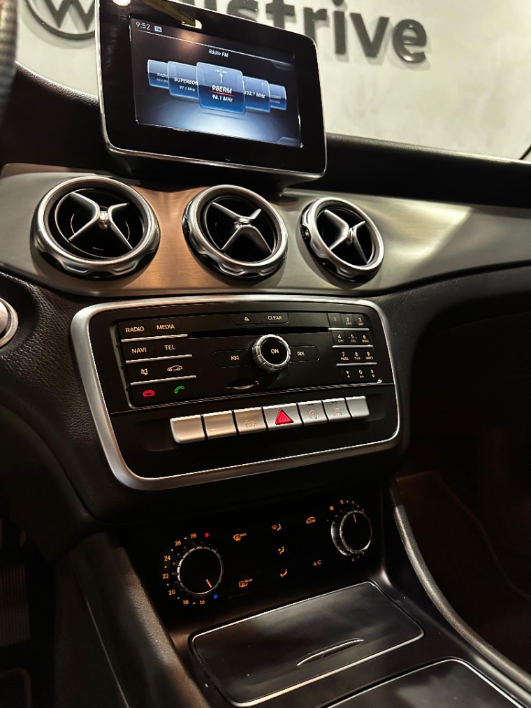 mercedes-benz gla 200 1.6 cgi flex advance 7g-dct