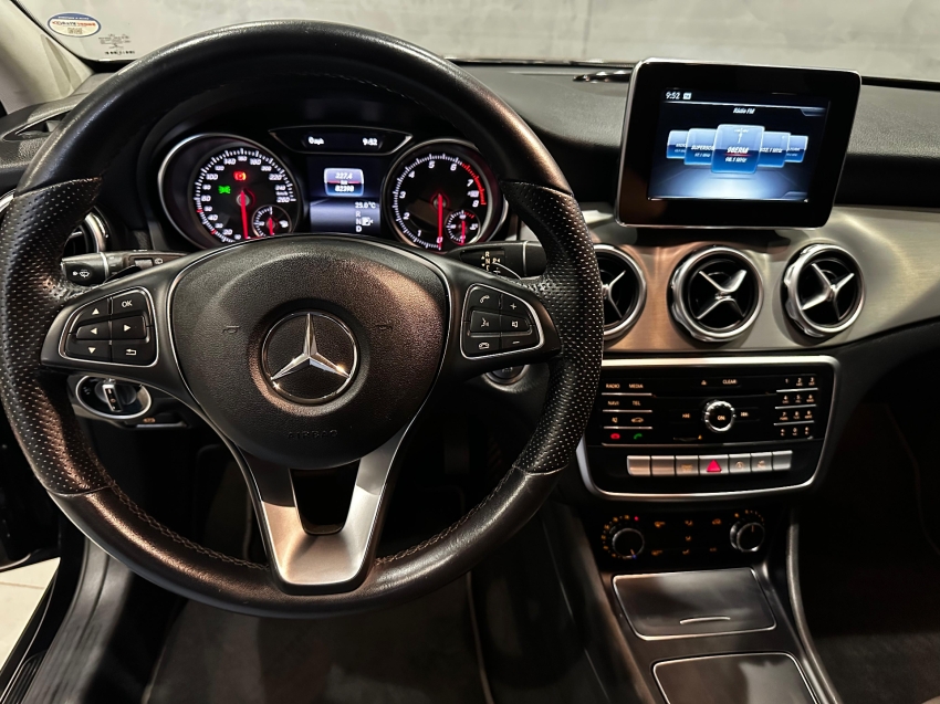 mercedes-benz gla 200 1.6 cgi flex advance 7g-dct