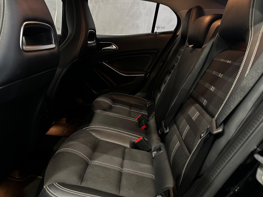 mercedes-benz gla 200 1.6 cgi flex advance 7g-dct
