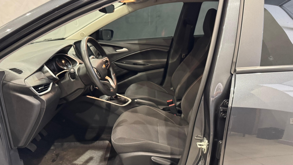 chevrolet onix 1.0 flex lt manual.