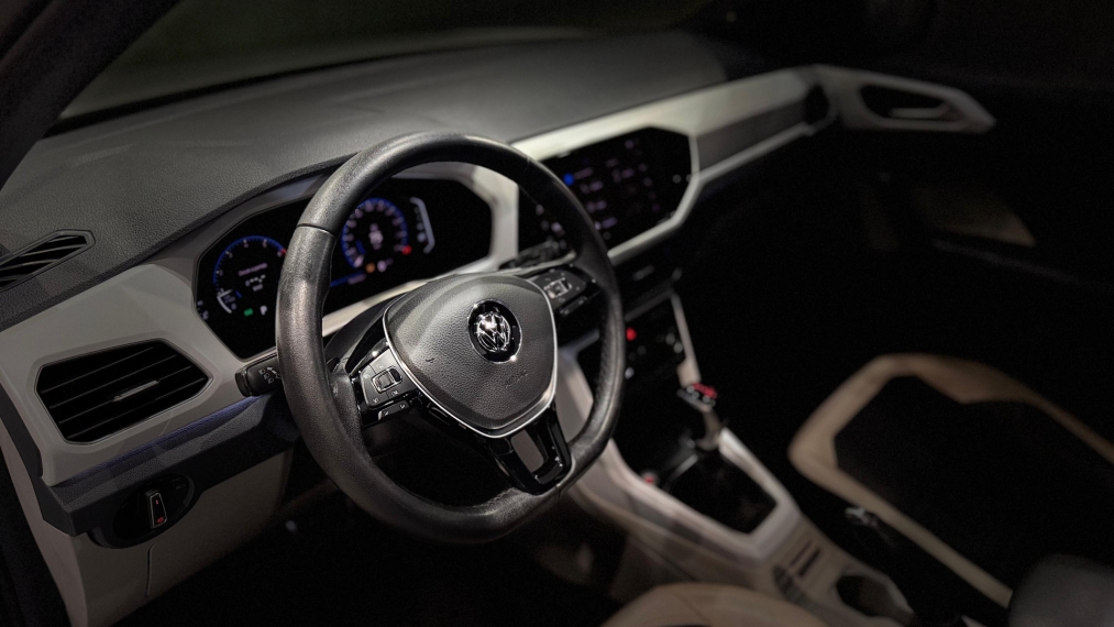 volkswagen t-cross 1.4 250 tsi total flex highline automatico.