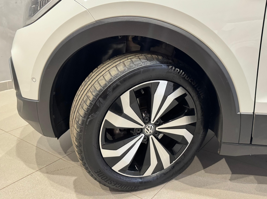 volkswagen t-cross 1.4 250 tsi total flex highline automatico.