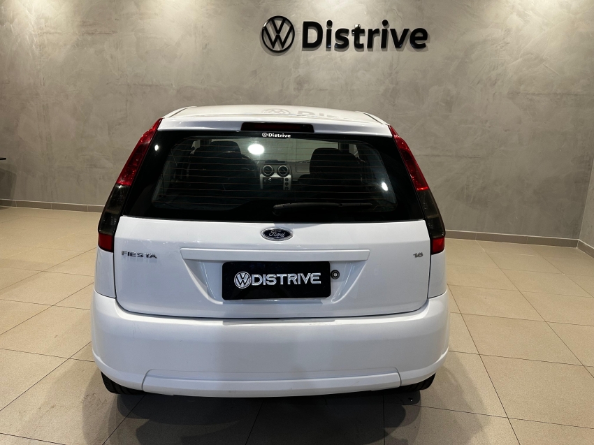 ford fiesta 1.6 rocam se 8v flex 4p manual 2014
