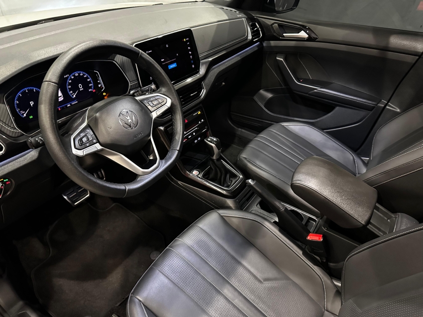 volkswagen t-cross 1.4 250 tsi total flex highline automatico 4p 2025