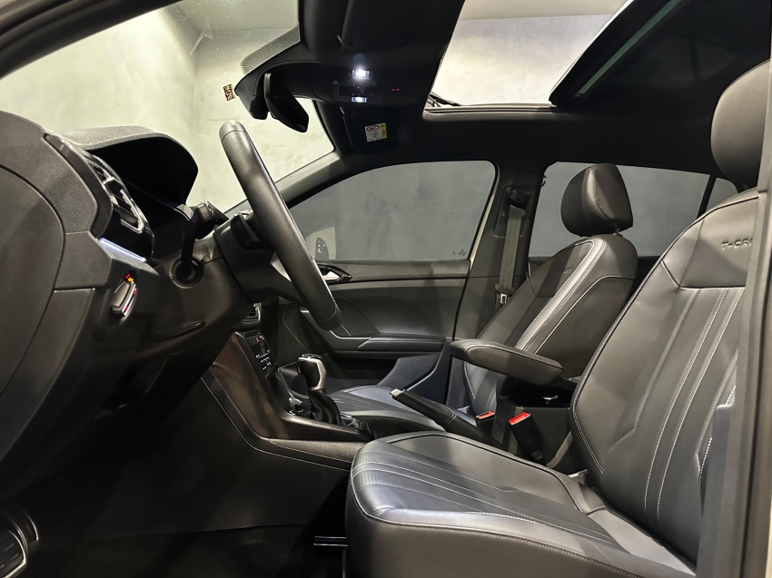 volkswagen t-cross 1.4 250 tsi total flex highline automatico 4p 2025