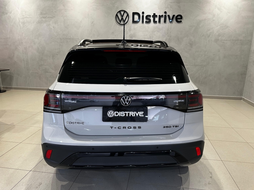volkswagen t-cross 1.4 250 tsi total flex highline automatico 4p 2025