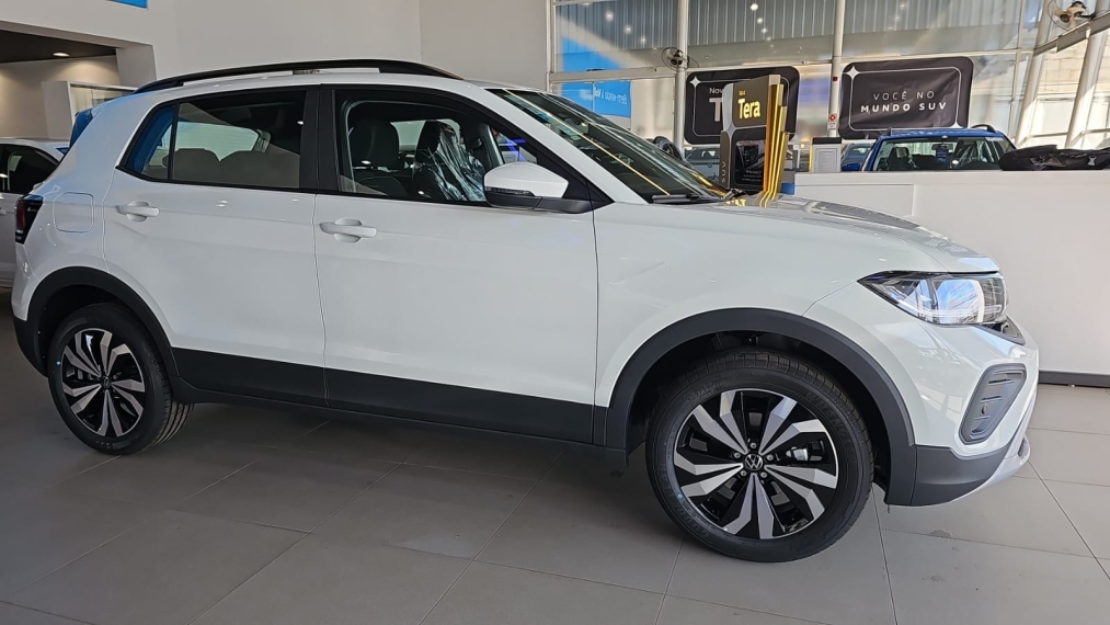 volkswagen t-cross 1.0 200 tsi total flex automatico. volkswagen t-cross 1.0 200 tsi total flex automatico.