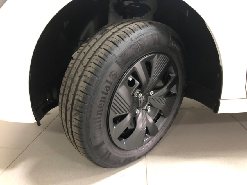 volkswagen polo track flex manual 2025/2026