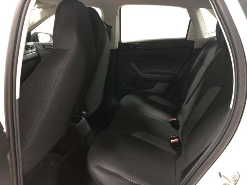 volkswagen polo track flex manual 2025/2026