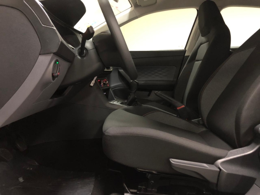 volkswagen polo track flex manual 2025/2026