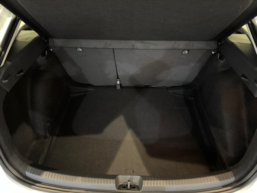 volkswagen nivus 1.0 200 tsi total flex comfortline automatico 5p 2026