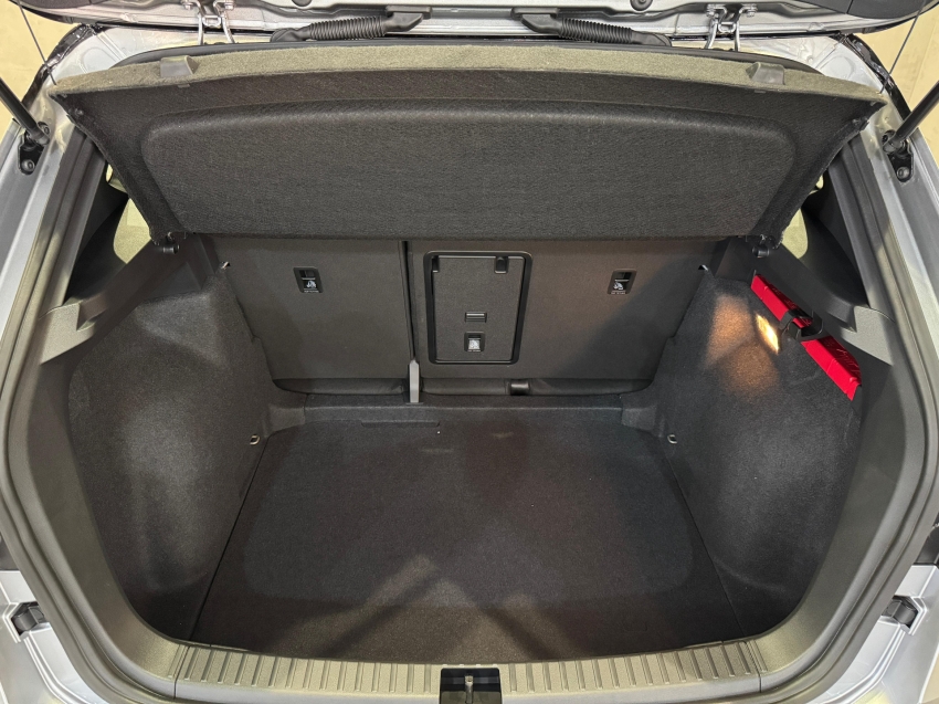 volkswagen taos 1.4 250 tsi total flex highline automatico 5p 2025
