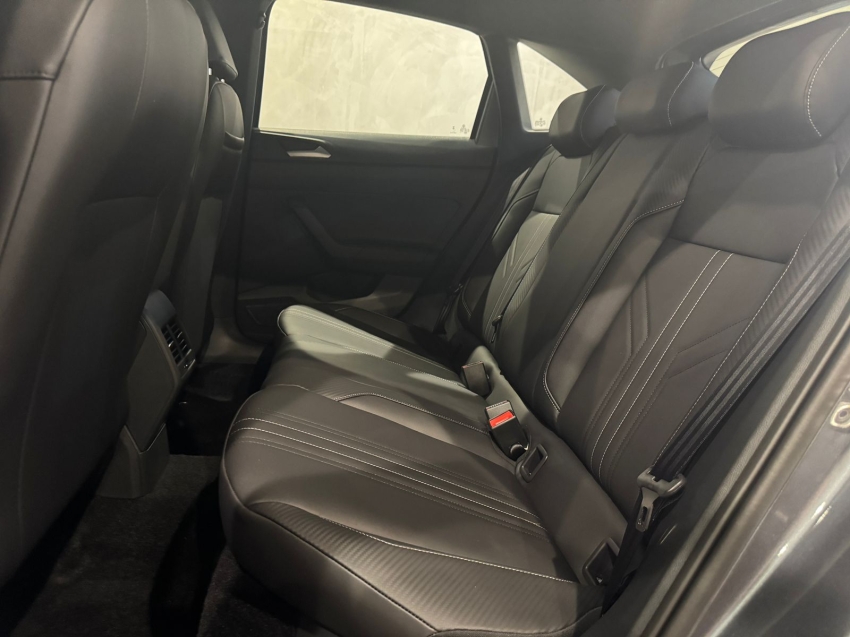 volkswagen nivus 1.0 200 tsi total flex highline automatico 5p 2026