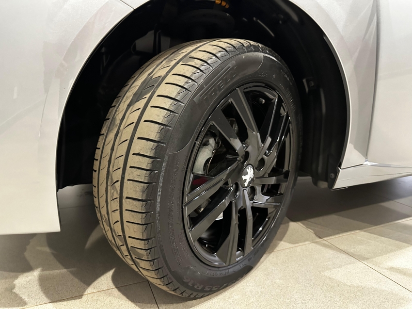 peugeot 208 1.0 firefly flex style manual 4p 2023