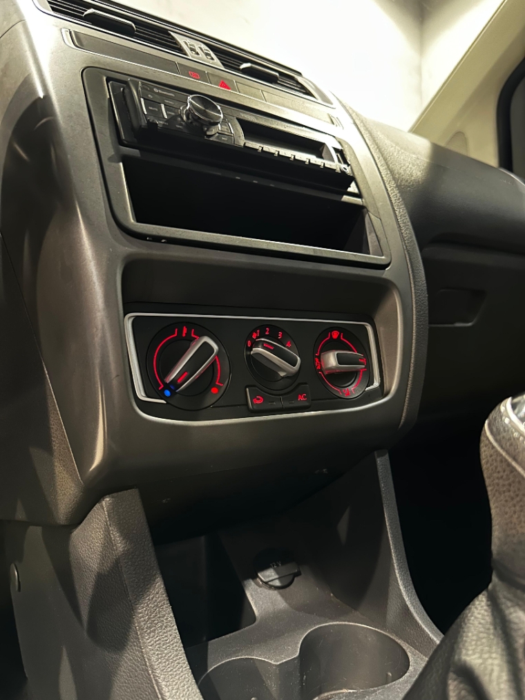 volkswagen fox 1.6 msi total flex connect 4p manual 202211 volkswagen fox 1.6 msi total flex connect 4p manual 202211