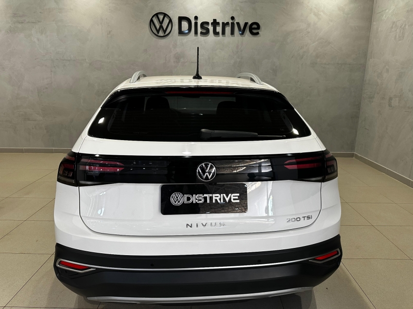 volkswagen nivus 1.0 200 tsi total flex highline automatico 4p 2023