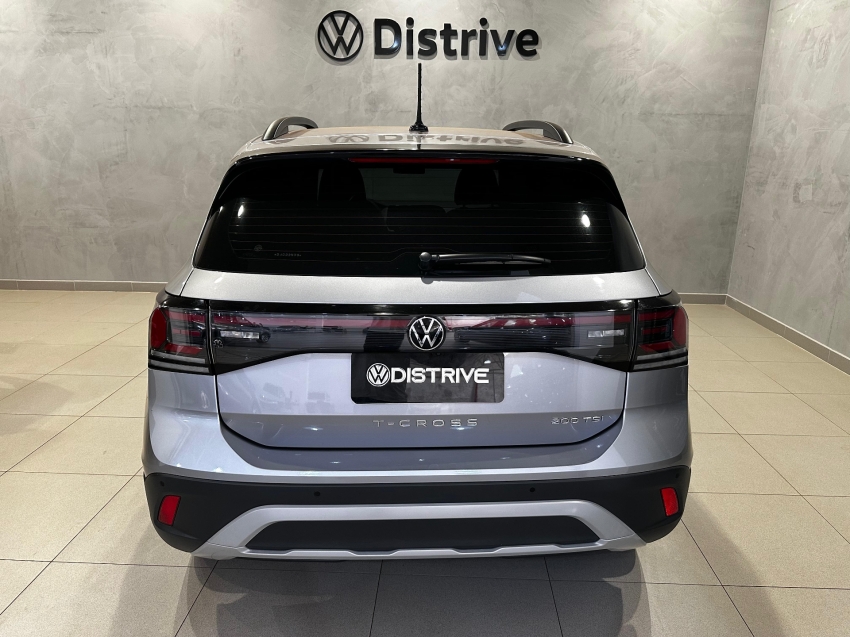 volkswagen t-cross 1.0 200 tsi total flex comfortline automatico 4p 2025