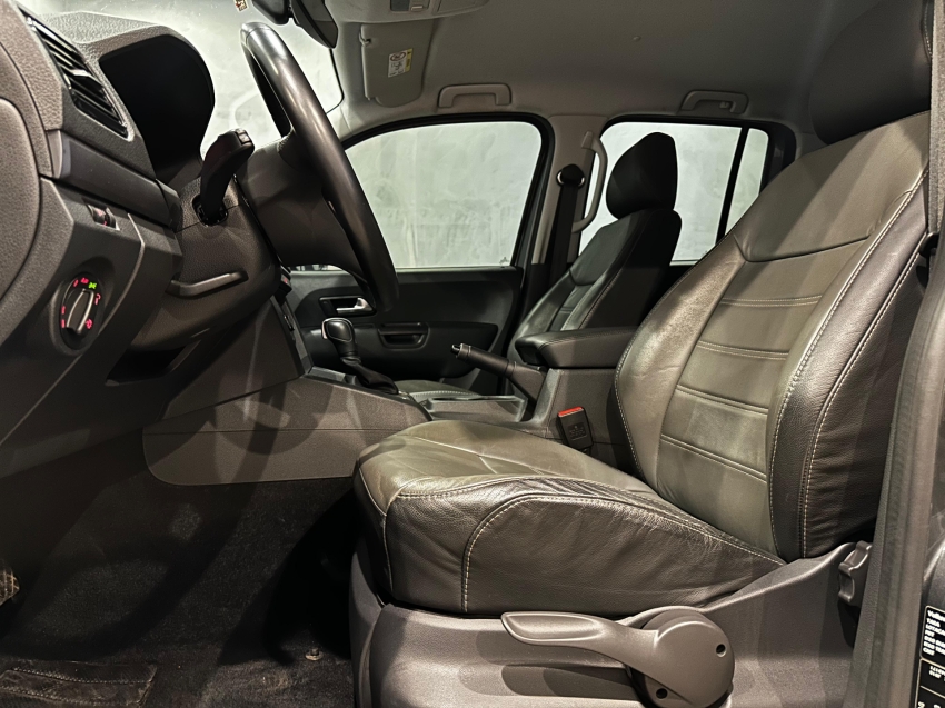 volkswagen amarok 3.0 v6 tdi diesel comfortline cd 4motion automatico 4p 202311 volkswagen amarok 3.0 v6 tdi diesel comfortline cd 4motion automatico 4p 202311