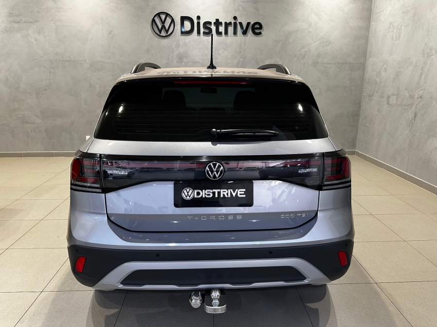 volkswagen t-cross 1.0 200 tsi total flex comfortline automatico 4p 2025