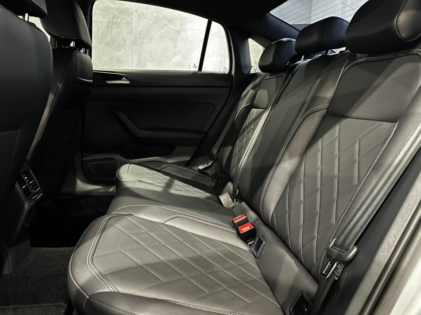 volkswagen virtus 1.4 250 tsi exclusive automatico flex 4p 202512 volkswagen virtus 1.4 250 tsi exclusive automatico flex 4p 202512