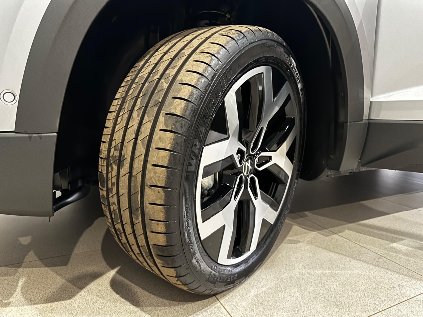 volkswagen taos 1.4 250 tsi total flex highline automatico 4p 2024