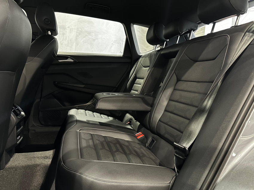 volkswagen taos 1.4 250 tsi total flex highline automatico 4p 2024