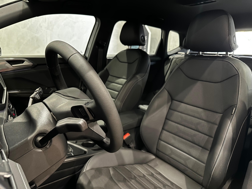 volkswagen taos 1.4 250 tsi total flex highline automatico 4p 2024