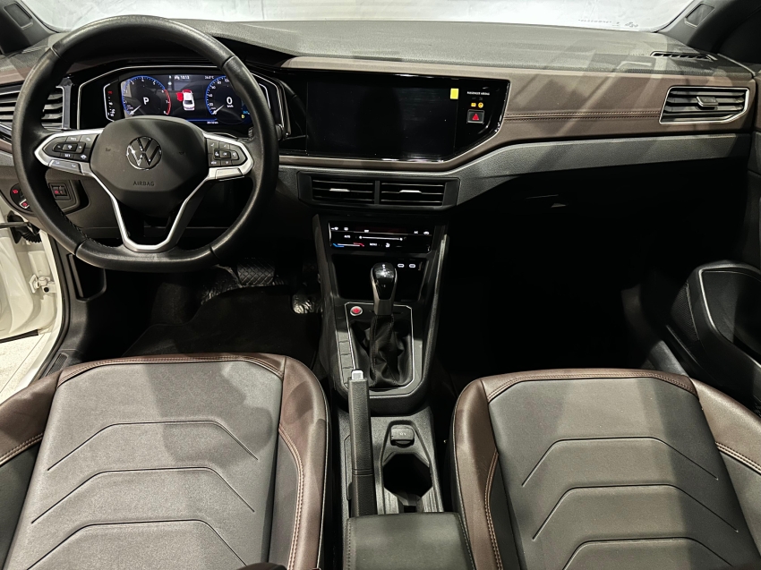 volkswagen virtus 1.0 200 tsi highline automatico flex 4p 2025
