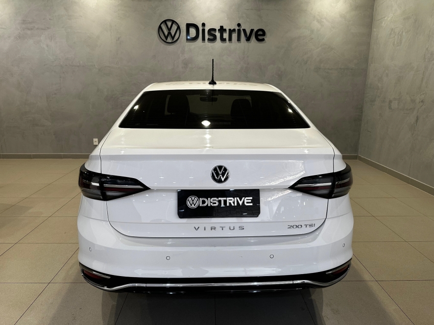 volkswagen virtus 1.0 200 tsi highline automatico flex 4p 2025