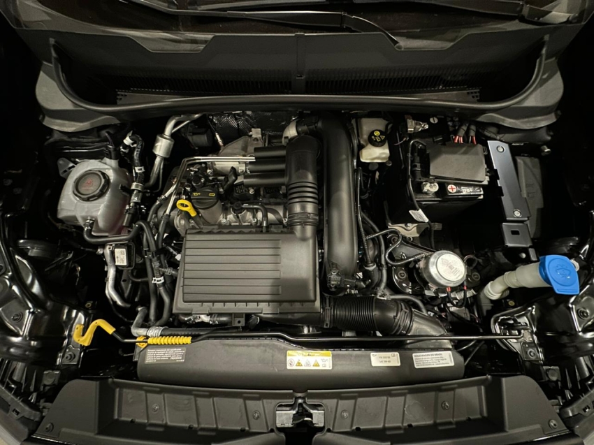 volkswagen t-cross 1.4 250 tsi total flex highline automatico 4p 202414