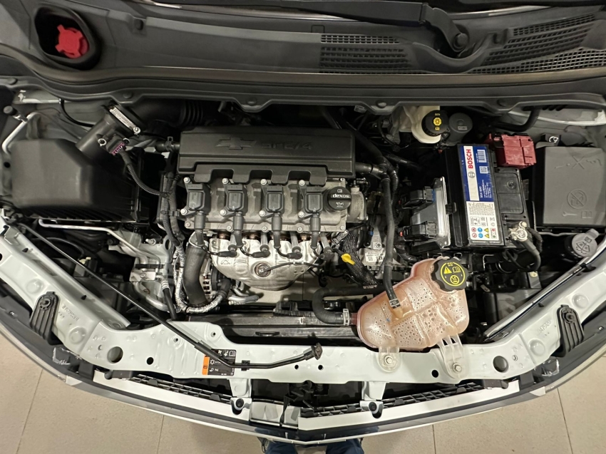 chevrolet onix 1.4 mpfi ltz 8v flex 4p automatico 201813 chevrolet onix 1.4 mpfi ltz 8v flex 4p automatico 201813