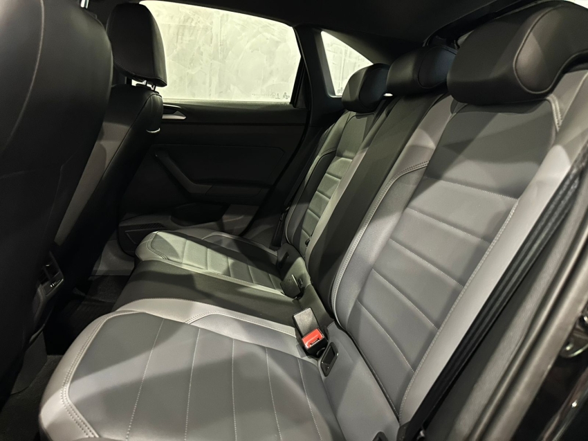 volkswagen nivus 1.0 200 tsi total flex highline automatico 4p 202410 volkswagen nivus 1.0 200 tsi total flex highline automatico 4p 202410