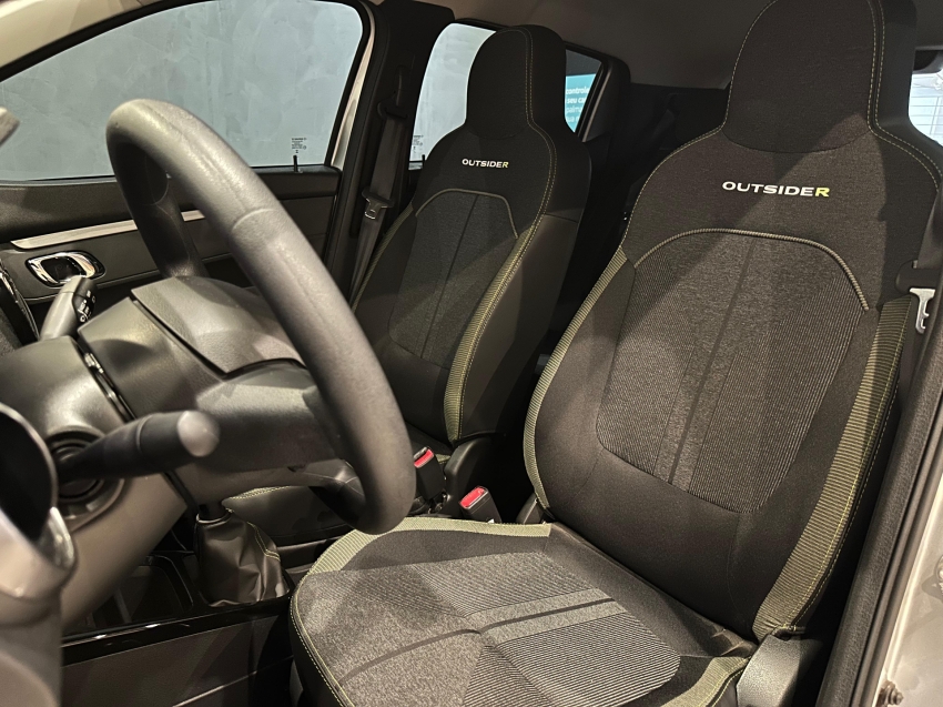 renault kwid 1.0 12v sce flex outsider manual 4p 20259 renault kwid 1.0 12v sce flex outsider manual 4p 20259