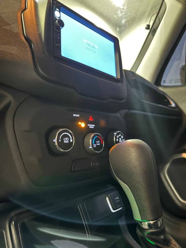 jeep renegade 1.8 16v flex 4p automatico 20219
