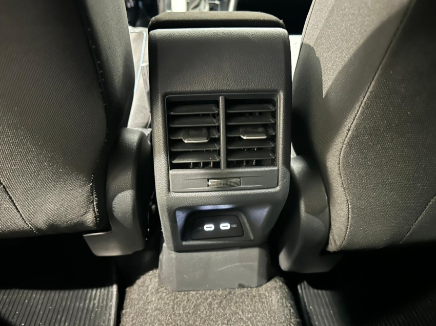 volkswagen nivus 1.0 200 tsi total flex comfortline automatico 4p 20258