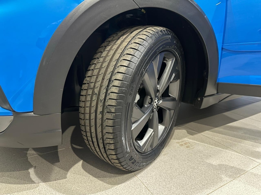 volkswagen nivus 1.0 200 tsi total flex comfortline automatico 4p 202513