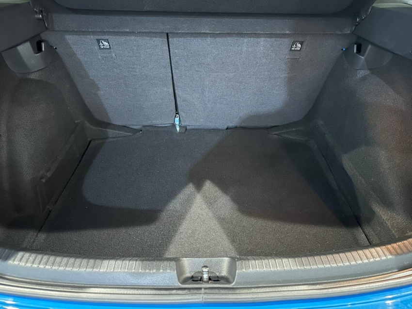 volkswagen nivus 1.0 200 tsi total flex comfortline automatico 4p 202514