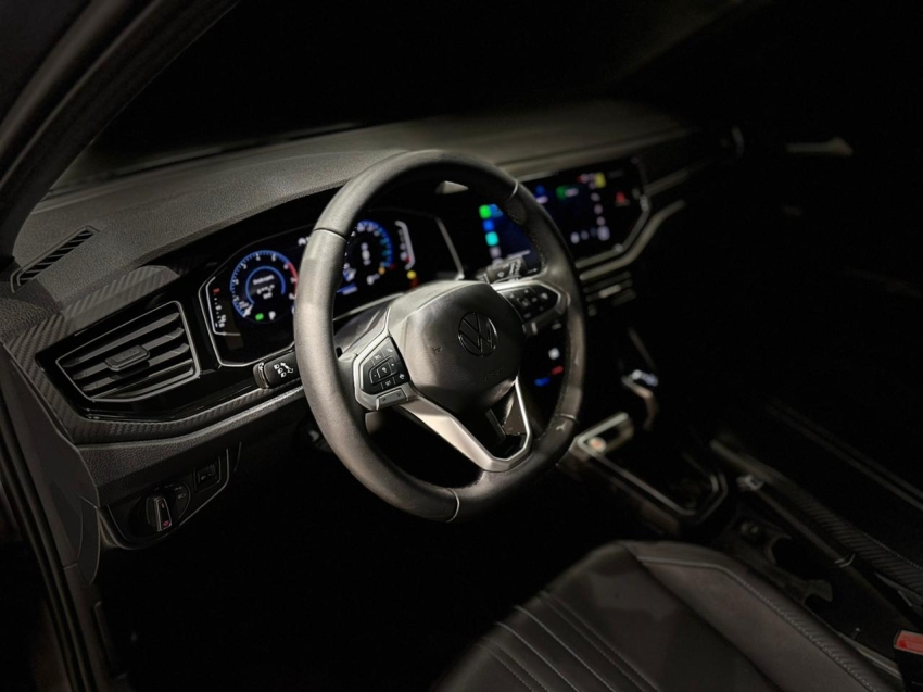 volkswagen nivus 1.0 200 tsi total flex highline automatico 4p 20254