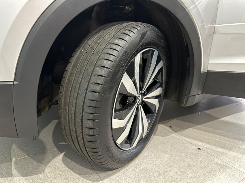 volkswagen t-cross 1.0 200 tsi total flex comfortline automatico 1.4 4p 202313