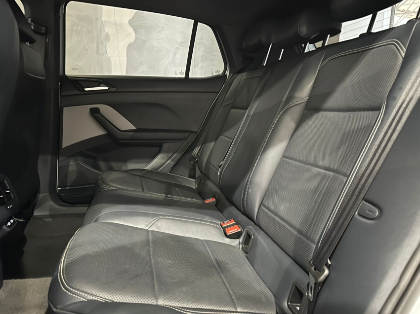 volkswagen t-cross 1.0 200 tsi total flex comfortline automatico 1.4 4p 202311