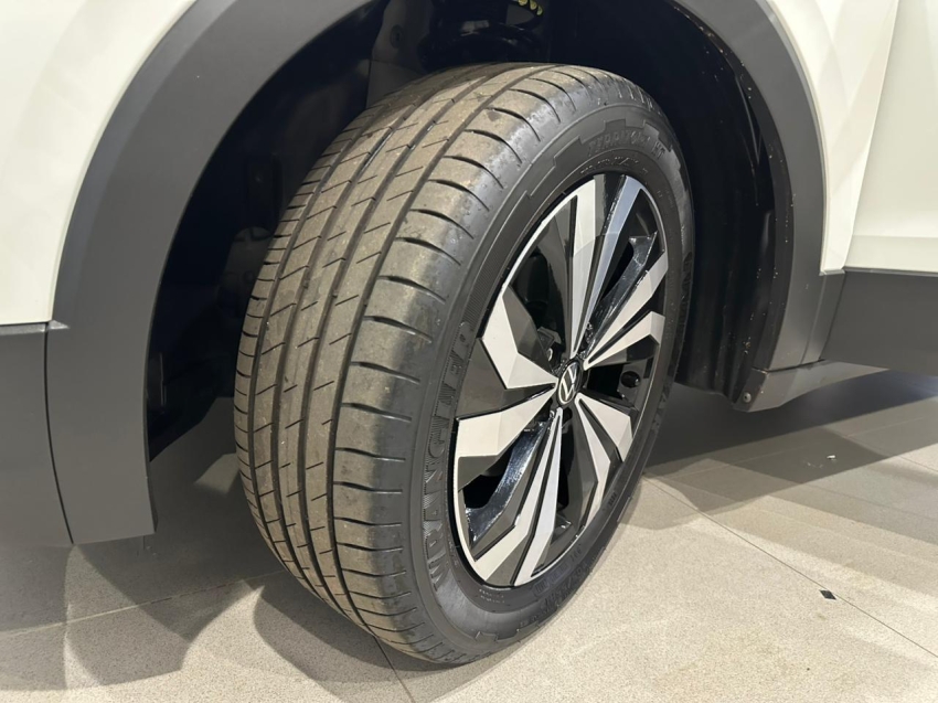 volkswagen t-cross 1.0 200 tsi total flex automatico 4p 202513