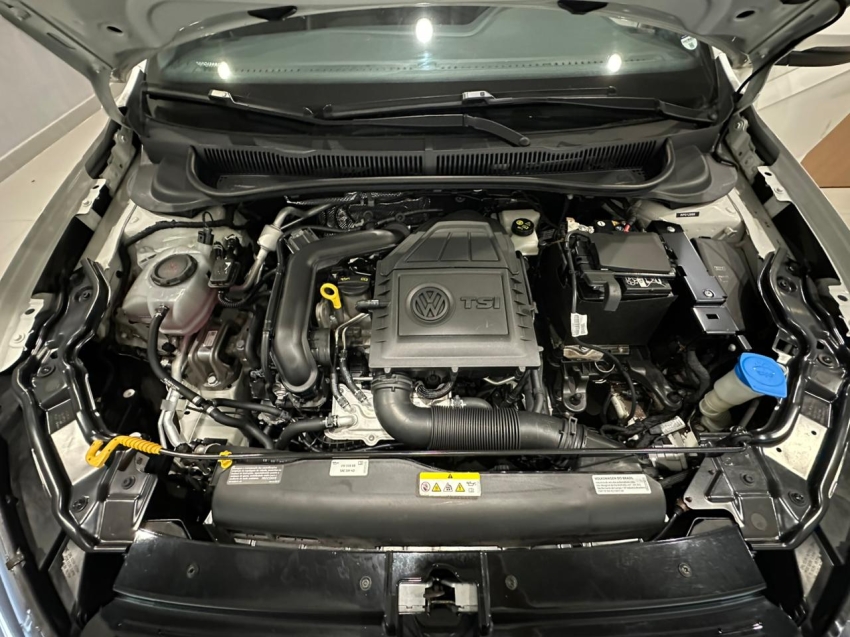 volkswagen virtus 1.0 200 tsi highline automatico flex 4p 202415
