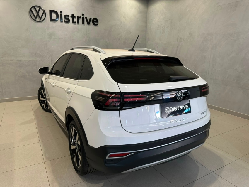 volkswagen nivus 1.0 200 tsi total flex highline automatico 4p 20233