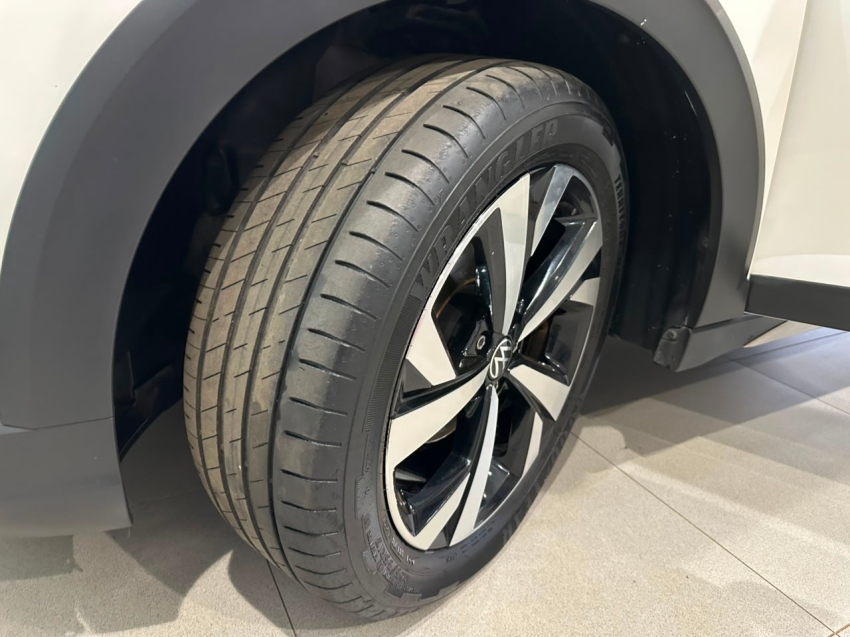 volkswagen nivus 1.0 200 tsi total flex highline automatico 4p 202315
