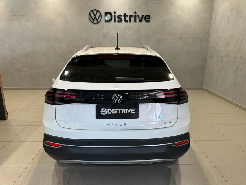 volkswagen nivus 1.0 200 tsi total flex highline automatico 4p 20242