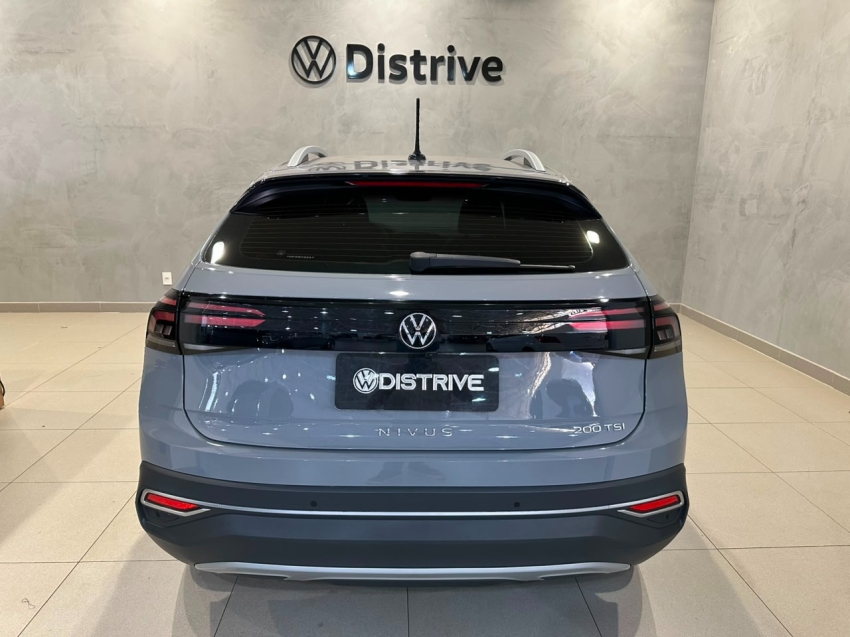 volkswagen nivus 1.0 200 tsi total flex highline automatico 4p 20243