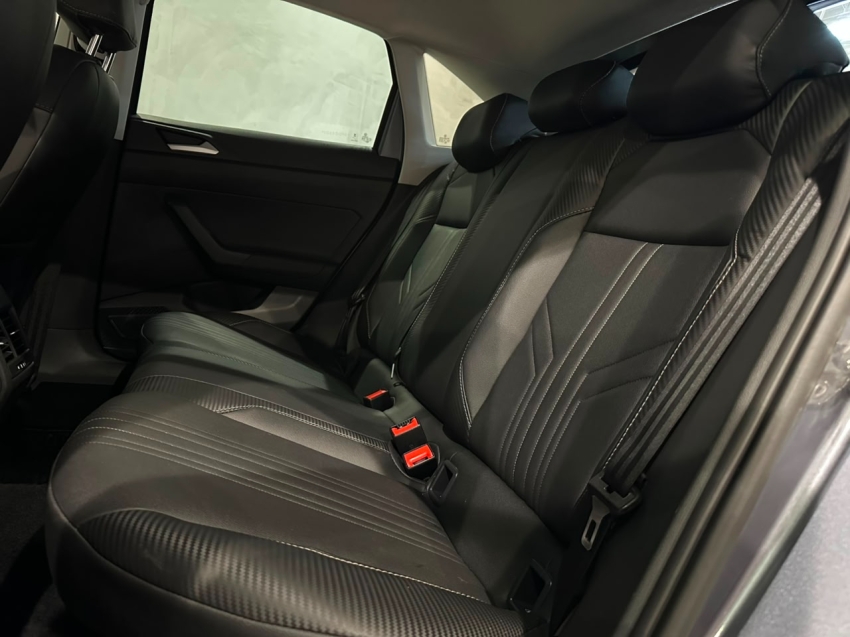 volkswagen nivus 1.0 200 tsi total flex comfortline automatico 4p 202511